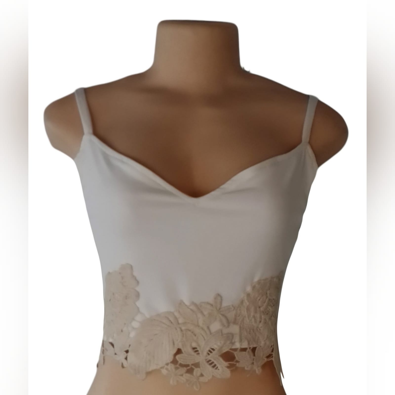 Cream and beige crop top 3 cream and beige crop top with a sweetheart neckline and lace hem detail