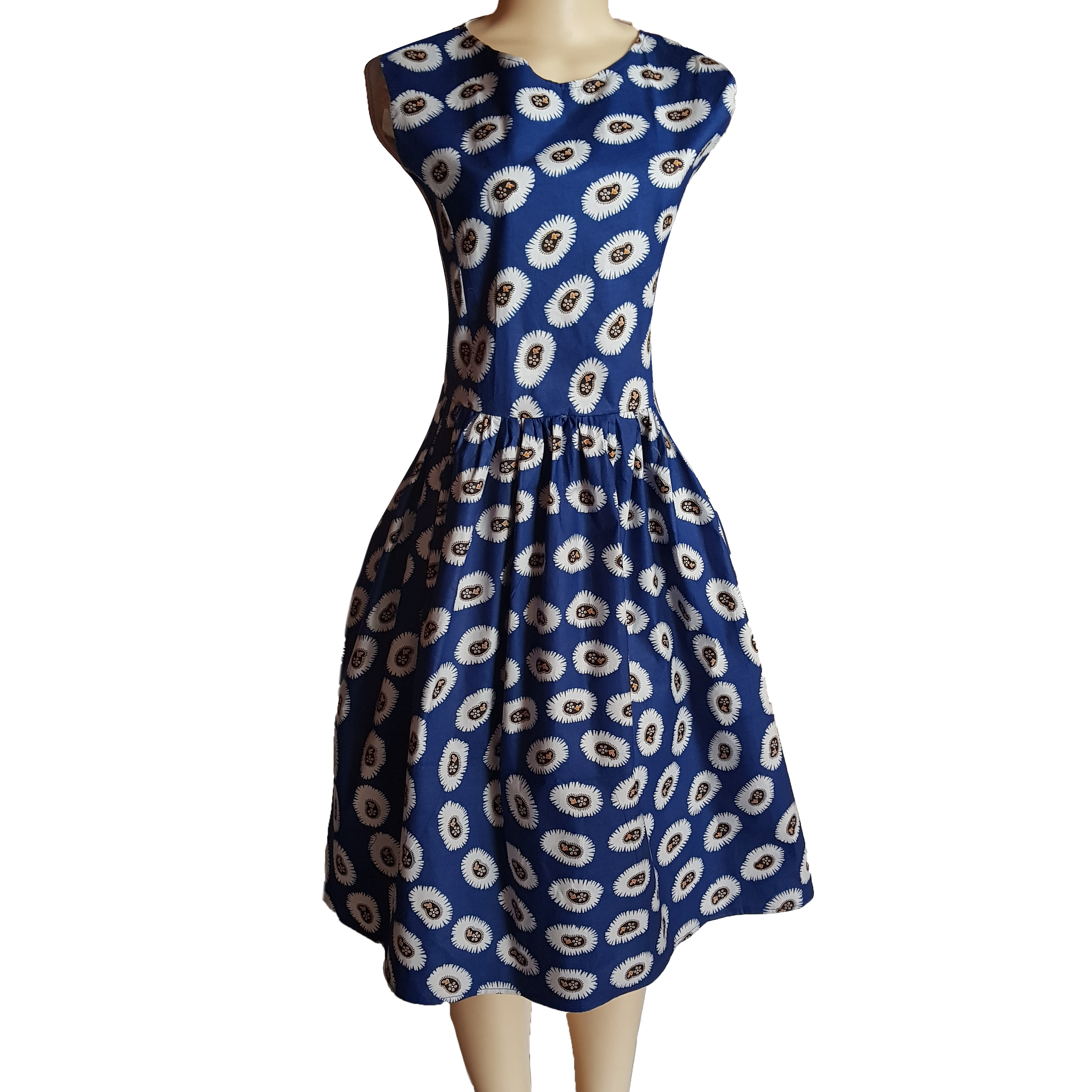 Modern traditional angolan print summer dress 6 an awesome look for spring and summer. An angolan traditional blue print made into a modern traditional summer dress, creating a comfortable and feel free dress for you to wear on a casual relaxing day out.