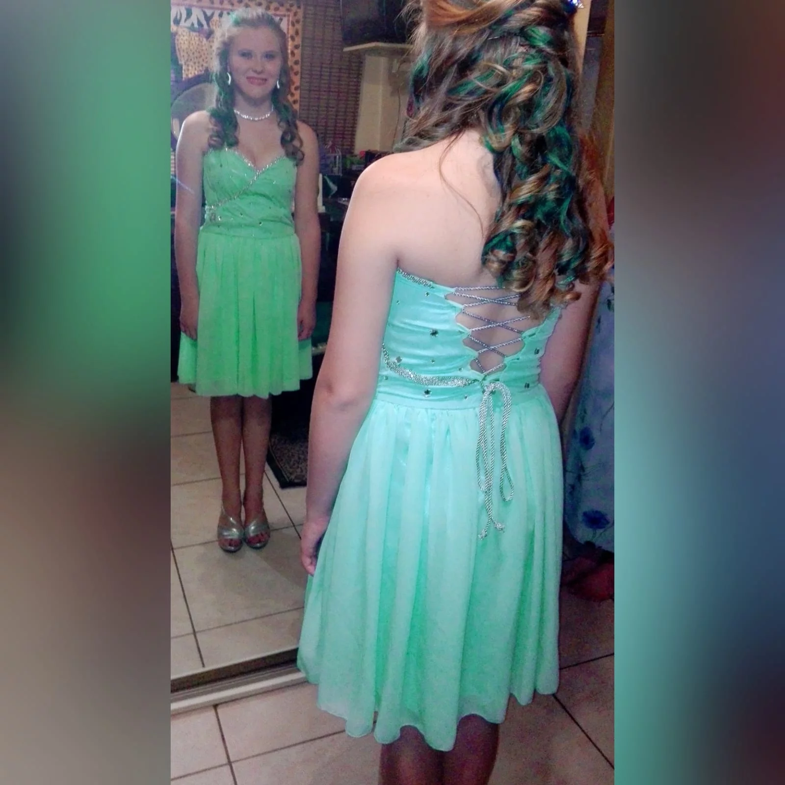 Emerald Green Satin Flowy Formal Dress - Marisela Veludo - Fashion