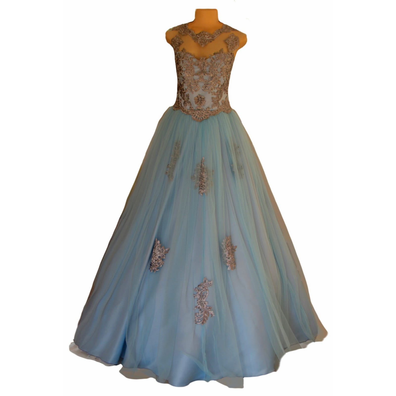 Powder blue and silver prom ball gown dress 8 powder blue and silver prom ball gown dress. With a lace-up back. Bodice detailed with silver lace and beads. Illusion neckline and shoulders. Bottom of the dress with tulle detailed with lace appliques.