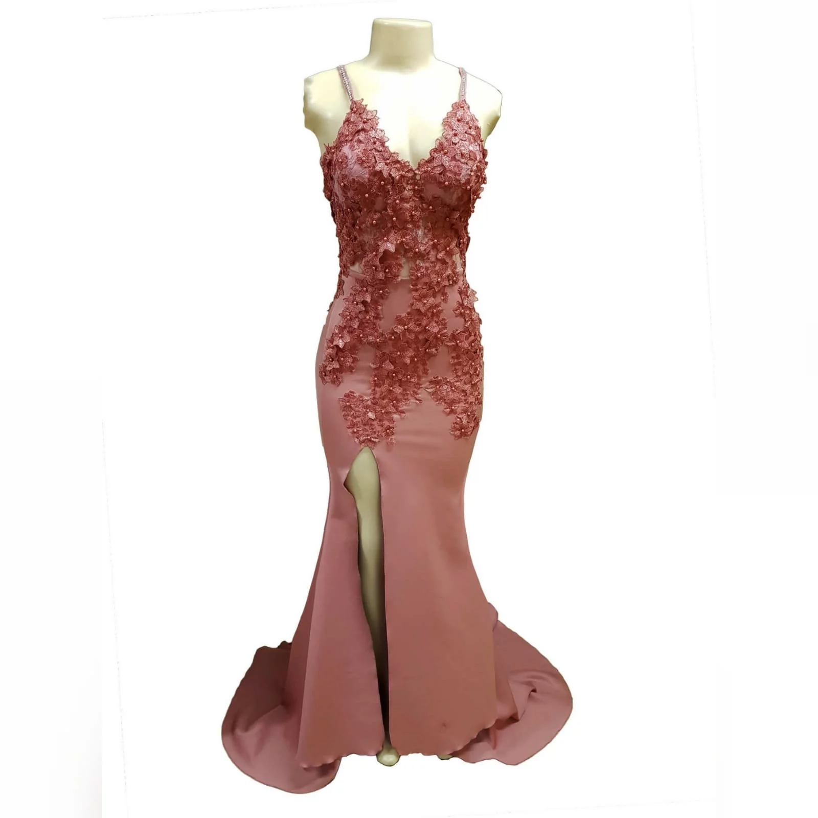 Pink elegant matric dance dress 4 choose a pink elegant matric dance dress for your special event. A colour that inspires kindness, sensitivity and warmth. This colour on this 3d shine lace long sexy dress creates a feel good mood, and that all will be amazing for your special night.