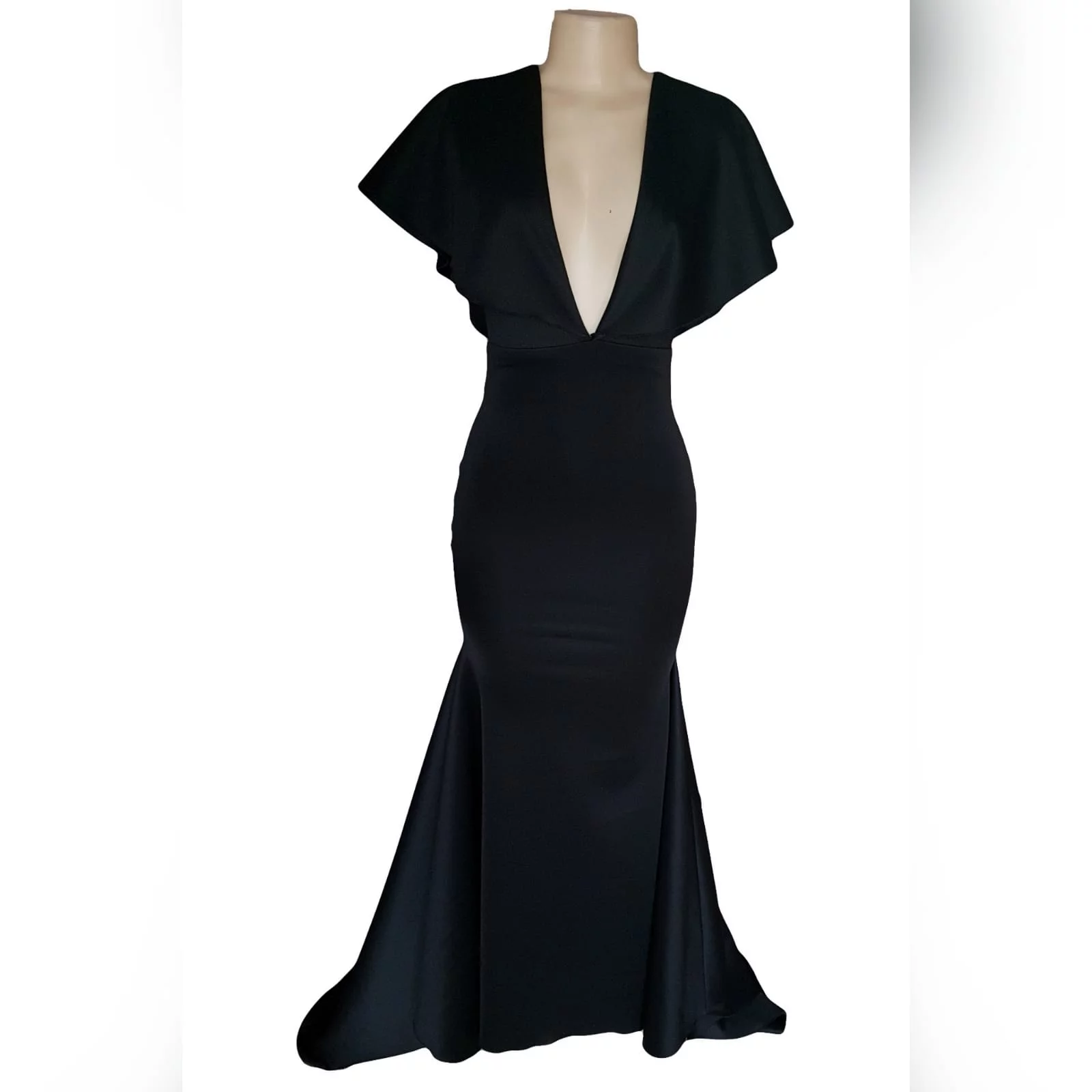 Black soft mermaid simple elegant evening dress 8 black soft mermaid simple elegant evening dress, made for prom night. With a plunging neckline, naked back, wide loose sleeves effect and a train